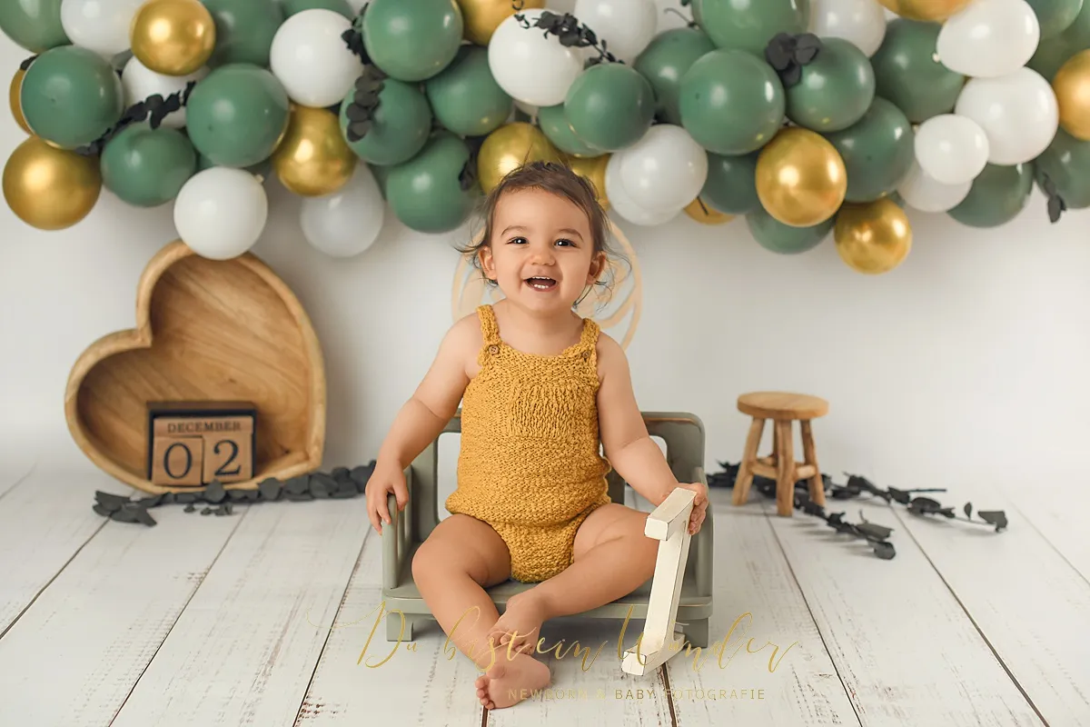 Mädchen mit Ballons beim Winterwunderland Shooting