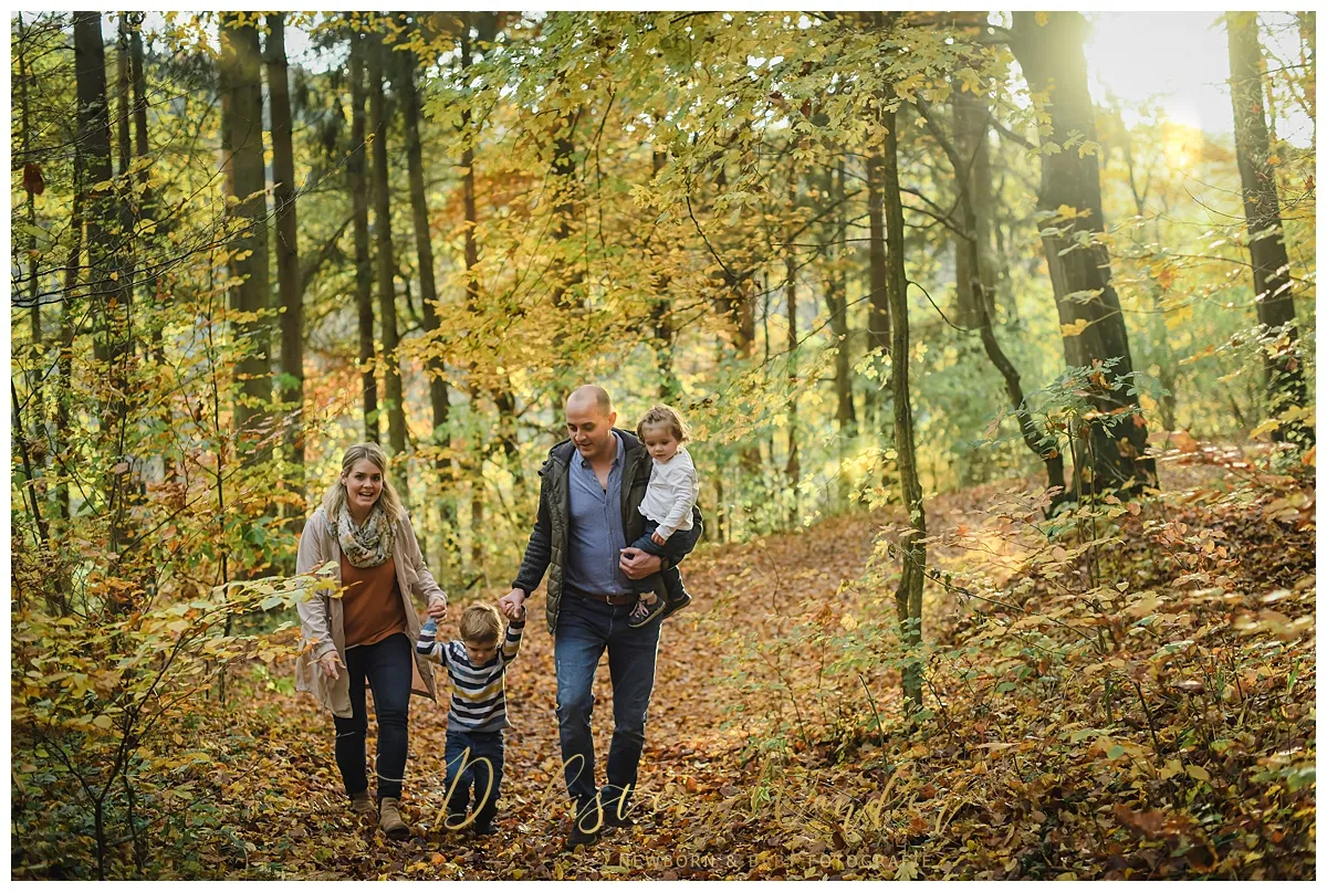 Familien Portrait im Herbst