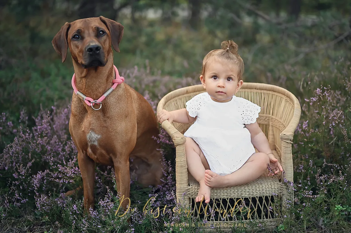 Mama und Kind Portrait im Sommer