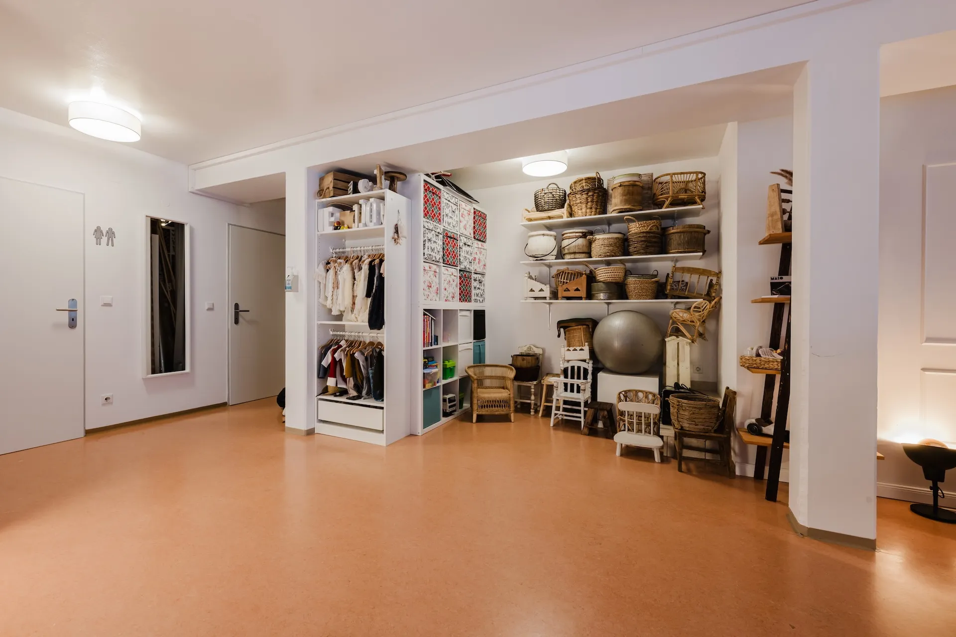 Auswahl an Babykleidung