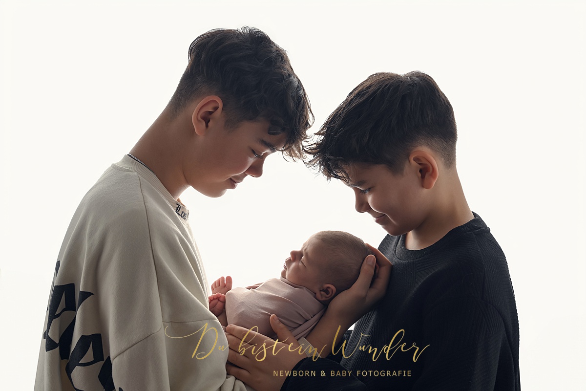 Newborn- und Babyfotografie, Newborn- und Babyfotografie bei DubisteinWunder – Einzigartige Erinnerungen an die ersten Lebenstage– Exklusive Baby Erinnerungen im Großraum Nürnberg